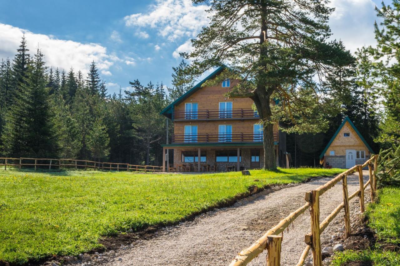 Apartmani Jezero Žabljak Exteriör bild