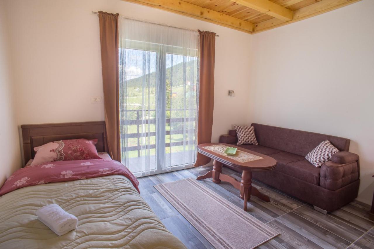 Apartmani Jezero Žabljak Exteriör bild