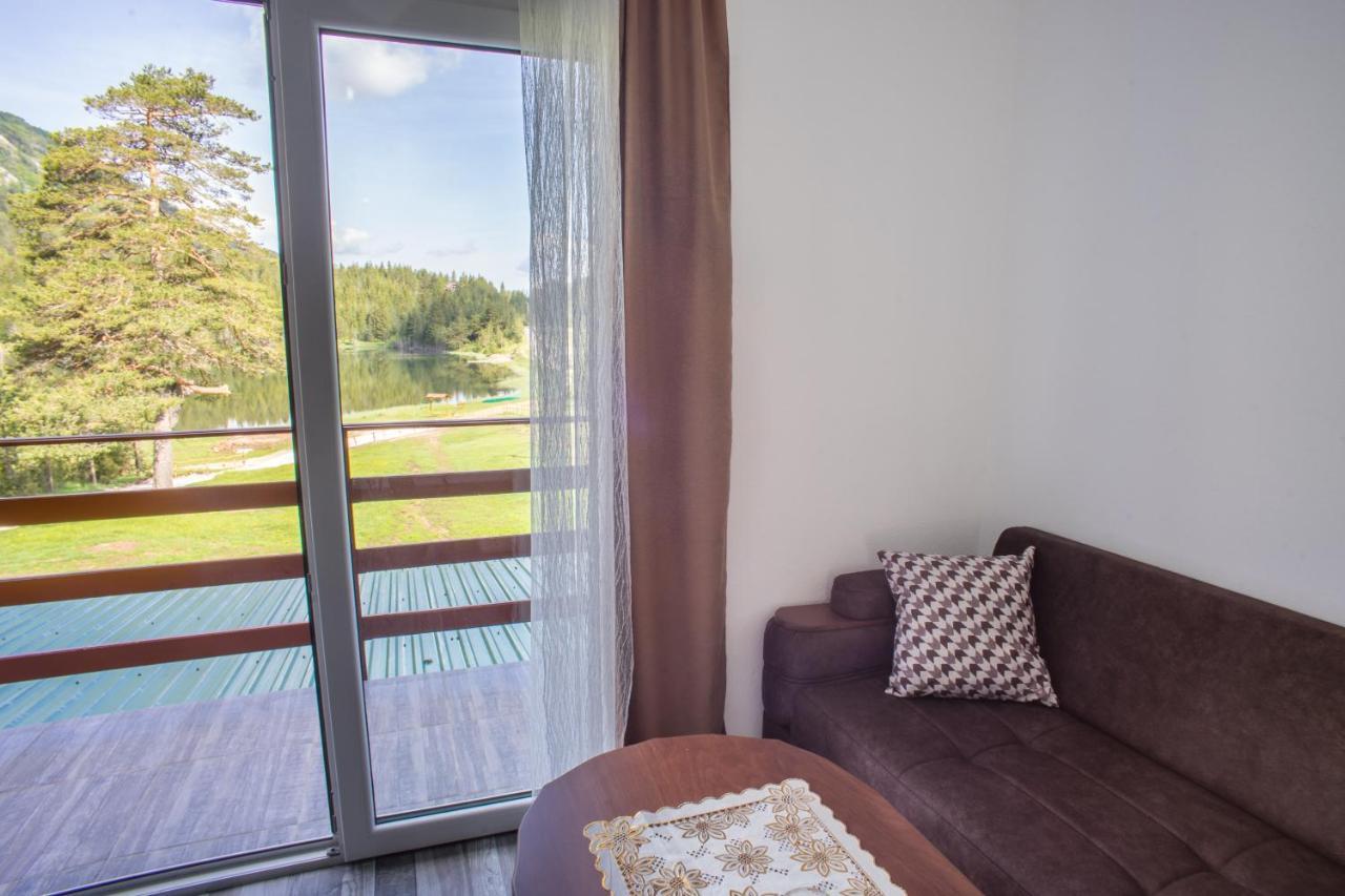Apartmani Jezero Žabljak Exteriör bild