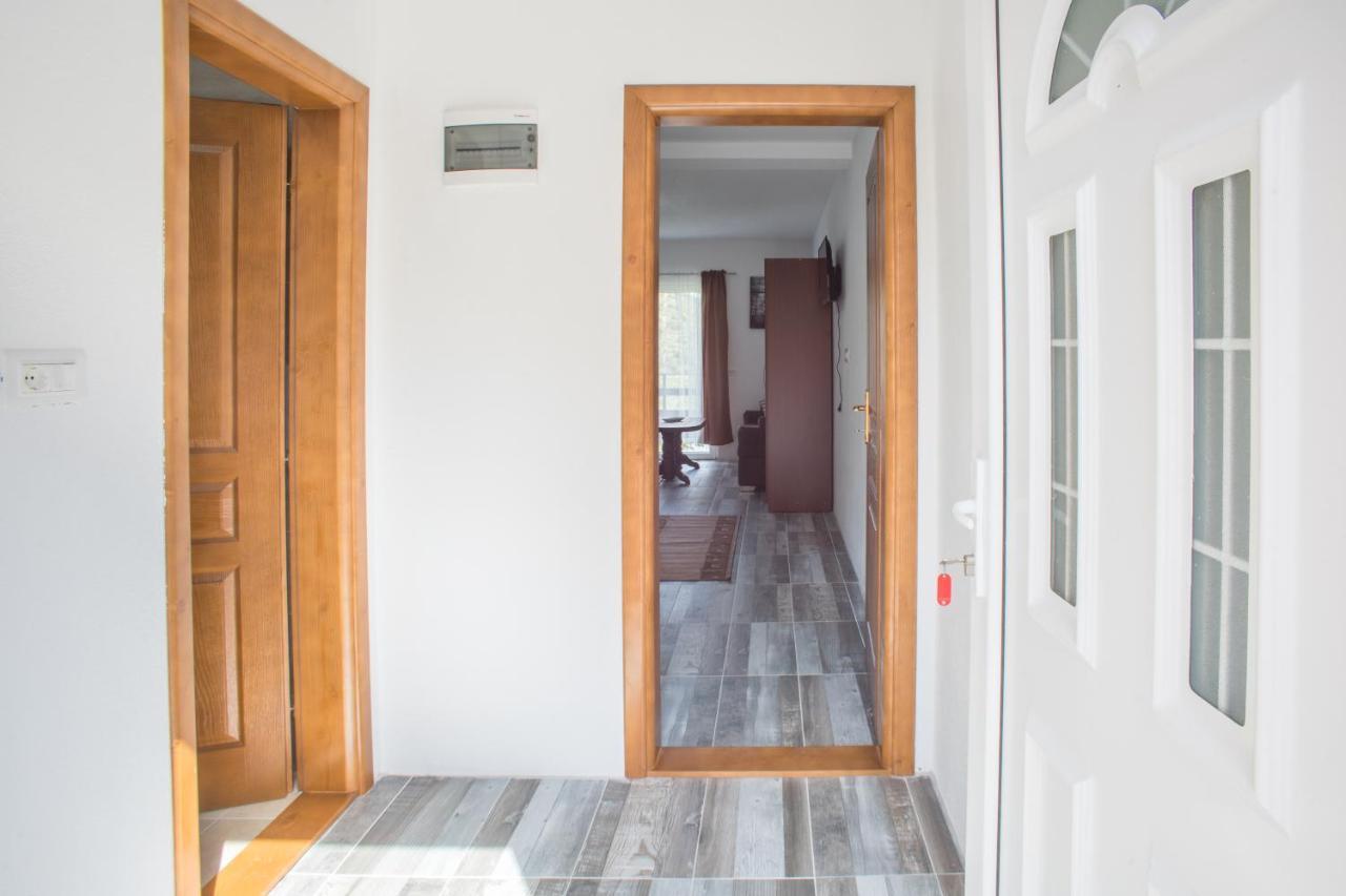 Apartmani Jezero Žabljak Exteriör bild