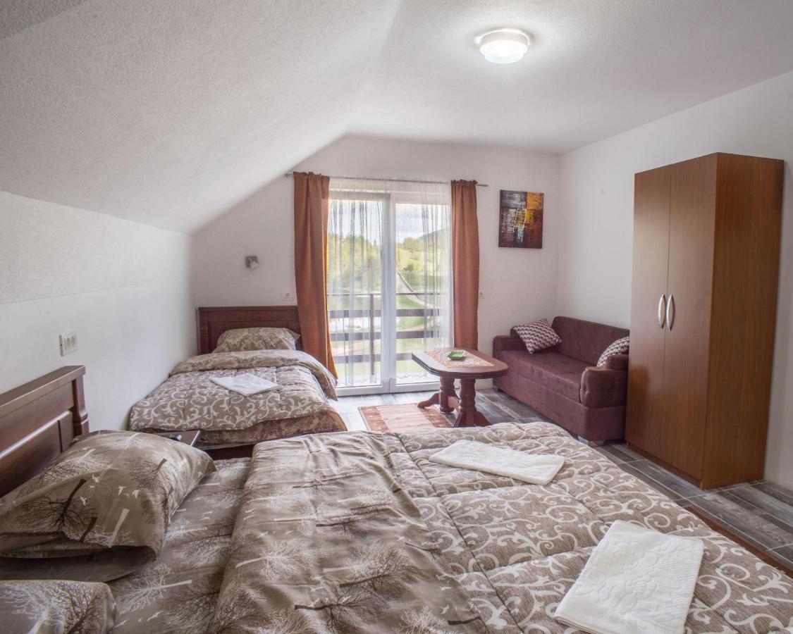 Apartmani Jezero Žabljak Exteriör bild