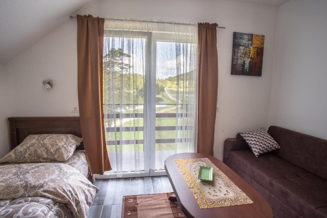 Apartmani Jezero Žabljak Exteriör bild