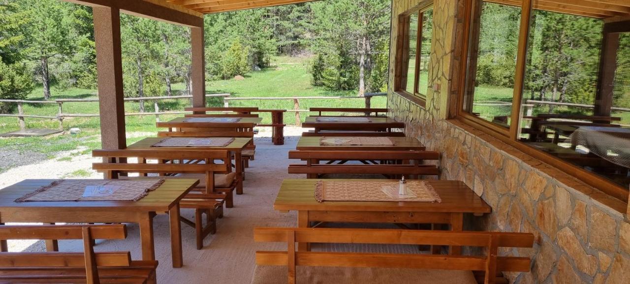 Apartmani Jezero Žabljak Exteriör bild