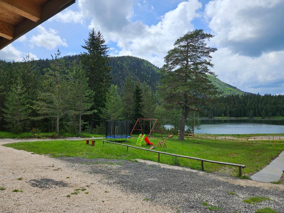 Apartmani Jezero Žabljak Exteriör bild