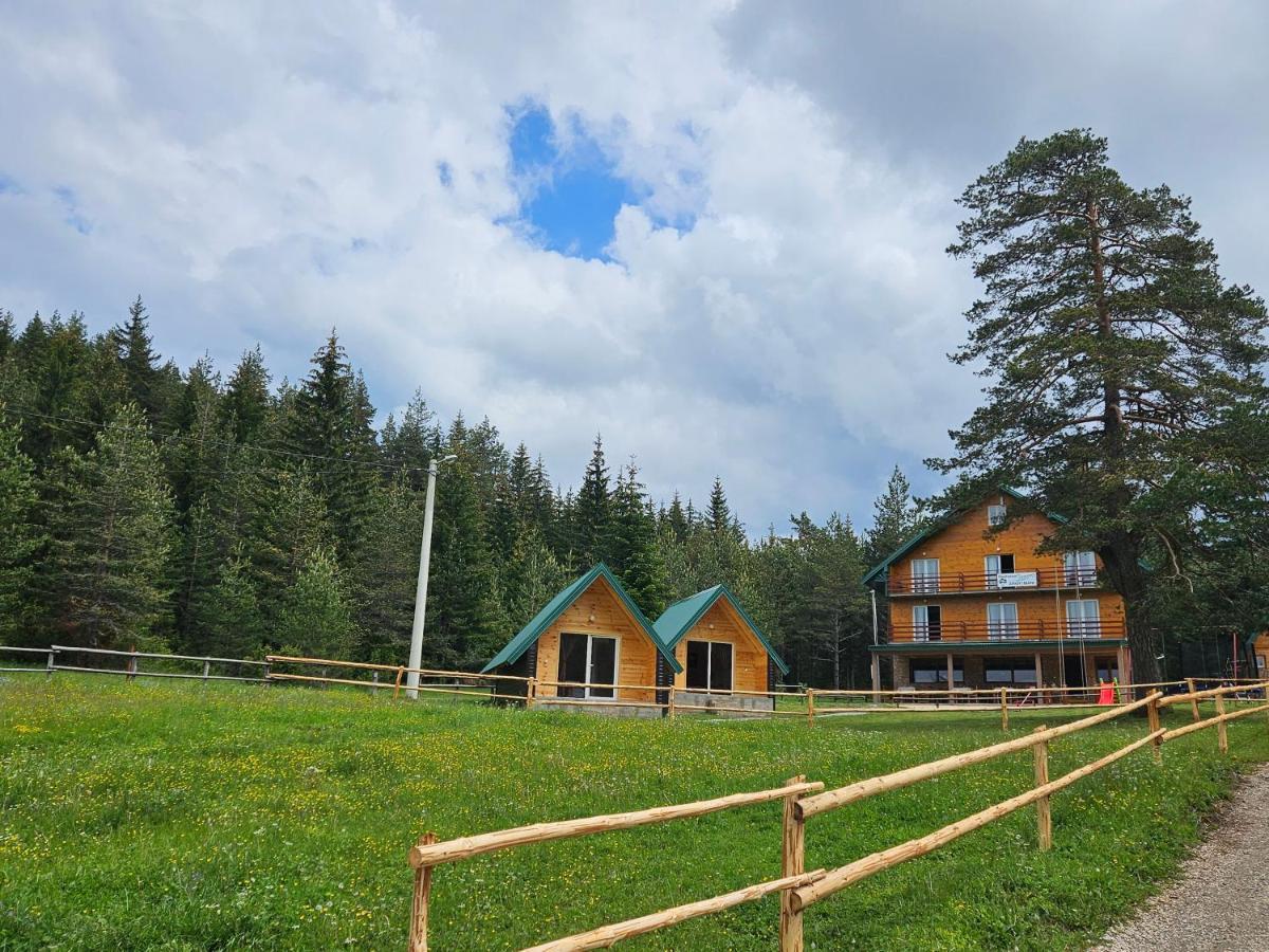 Apartmani Jezero Žabljak Exteriör bild