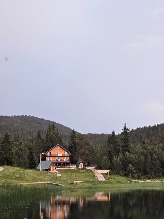 Apartmani Jezero Žabljak Exteriör bild