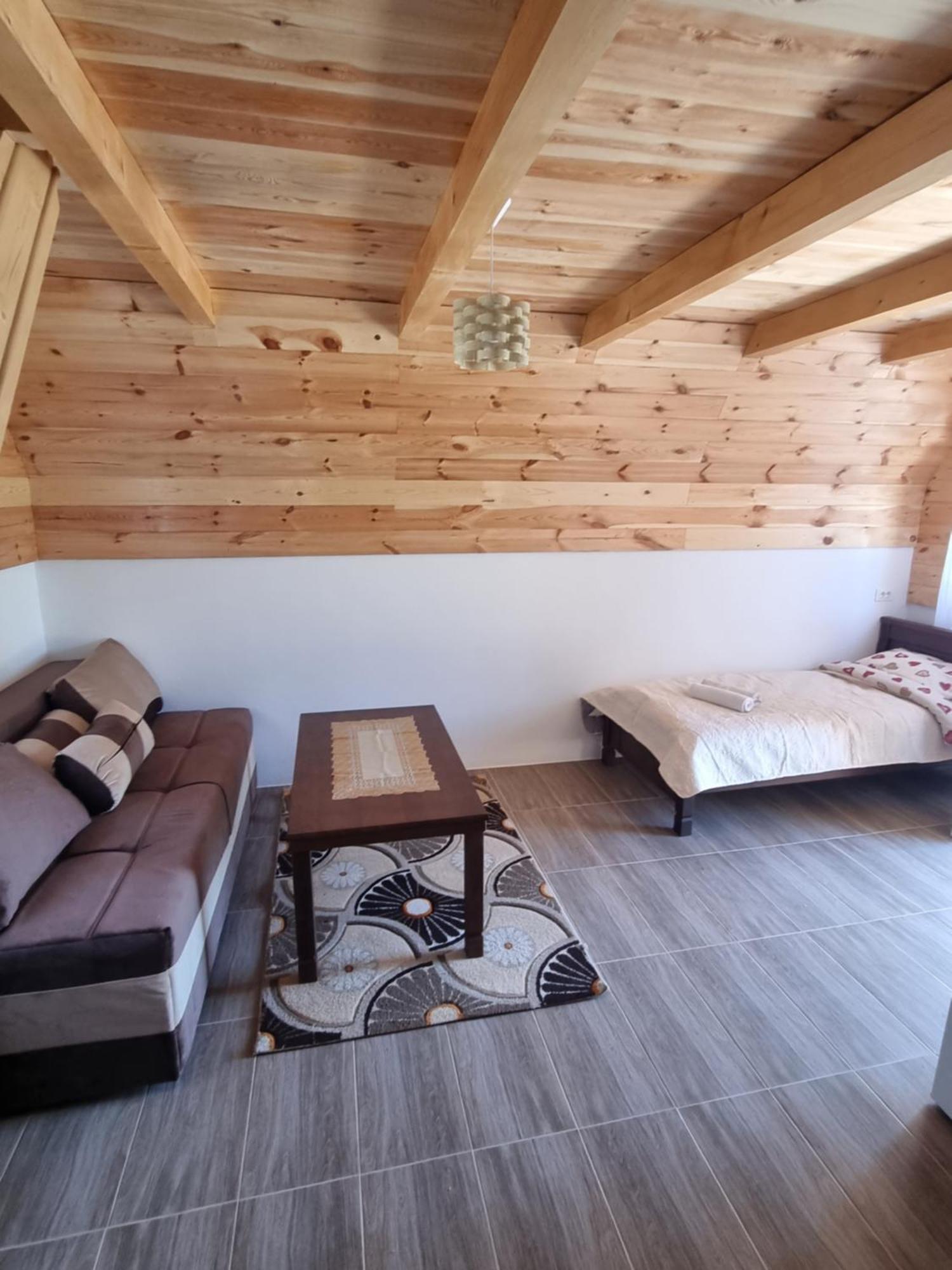 Apartmani Jezero Žabljak Rum bild